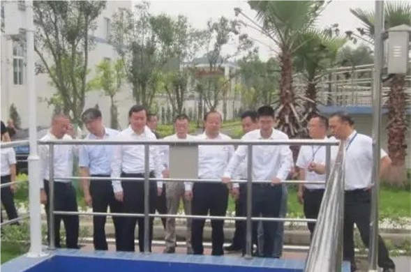 四川省副省长陈炜一行莅临乐山PP王者电子水务有限公司调研